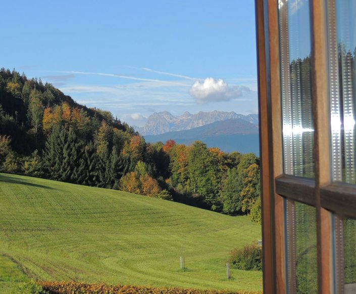 Genießen Sie den herrlichen Bergblick – und Ihren Urlaub in der Ferienwohnung Berghäusl in Oberau bei Berchtesgaden.